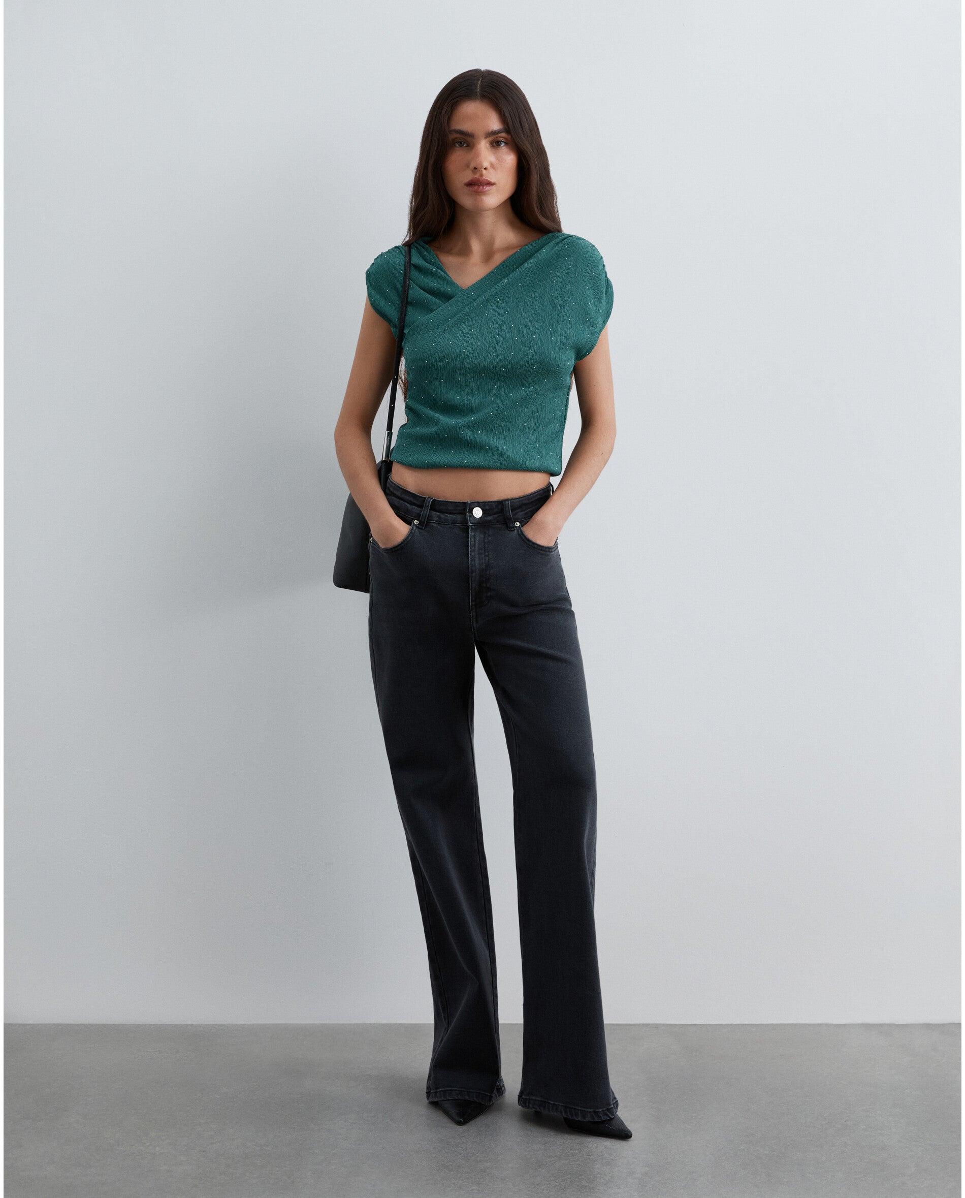 Top em Tecido Texturizado com Strass Verde-3