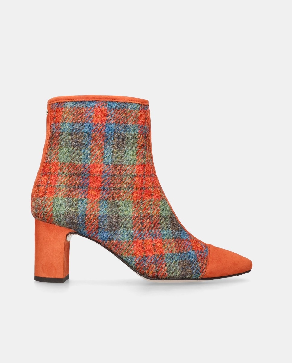 Imagem 0 de Botins Jolie em Tecido Estampado