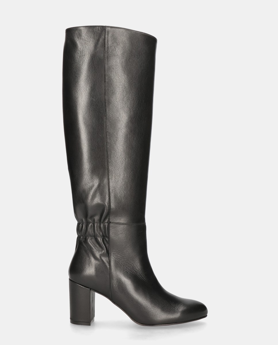 Imagem 0 de Botas Altas Alix em Pele