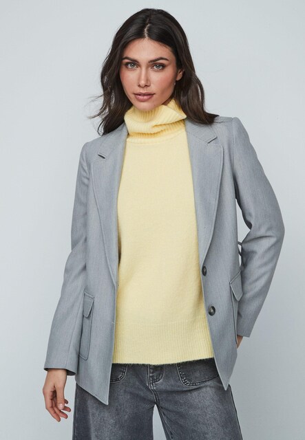 Imagem 0 de Blazer com Lapelas e Fecho de Dois Botões