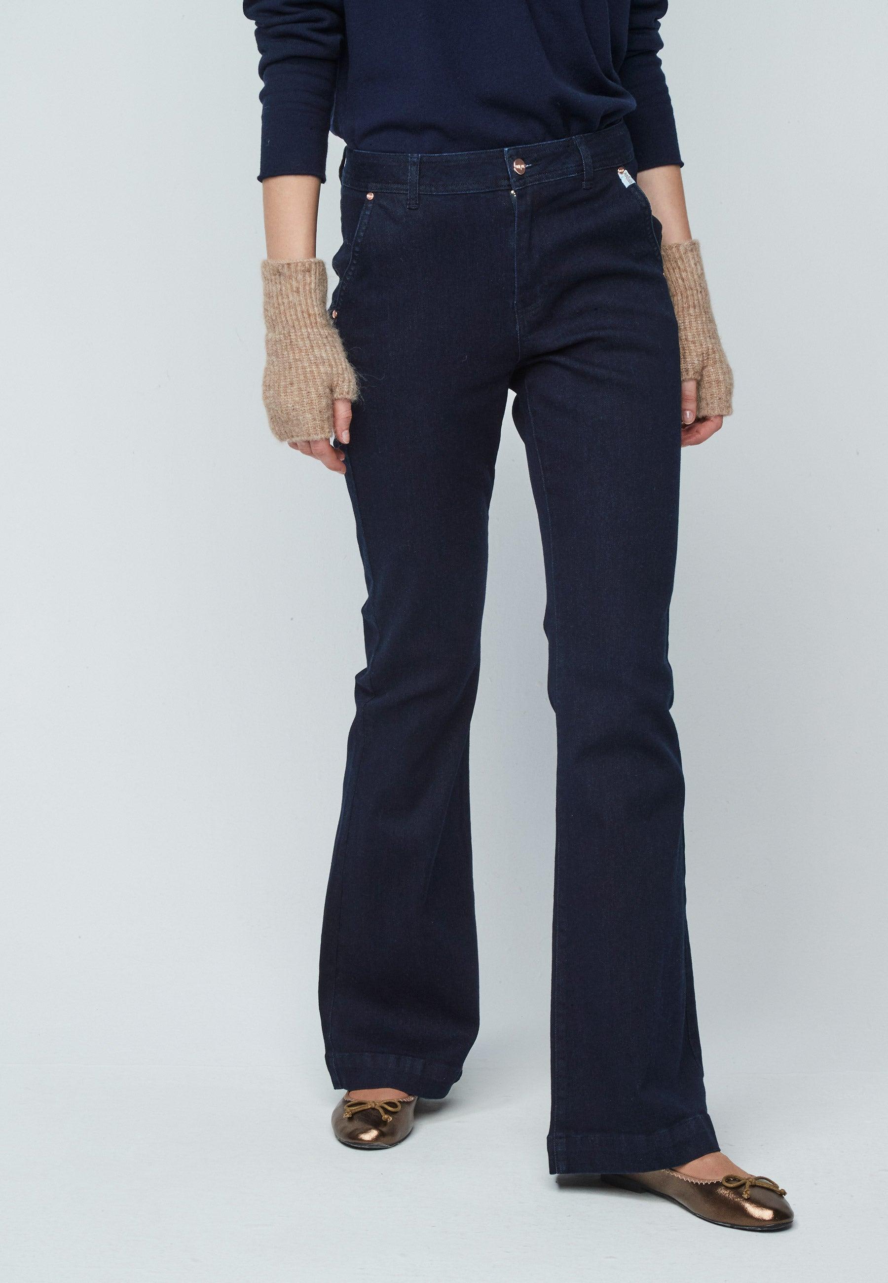 Imagem 0 de Jeans Bootcut de Cintura Média