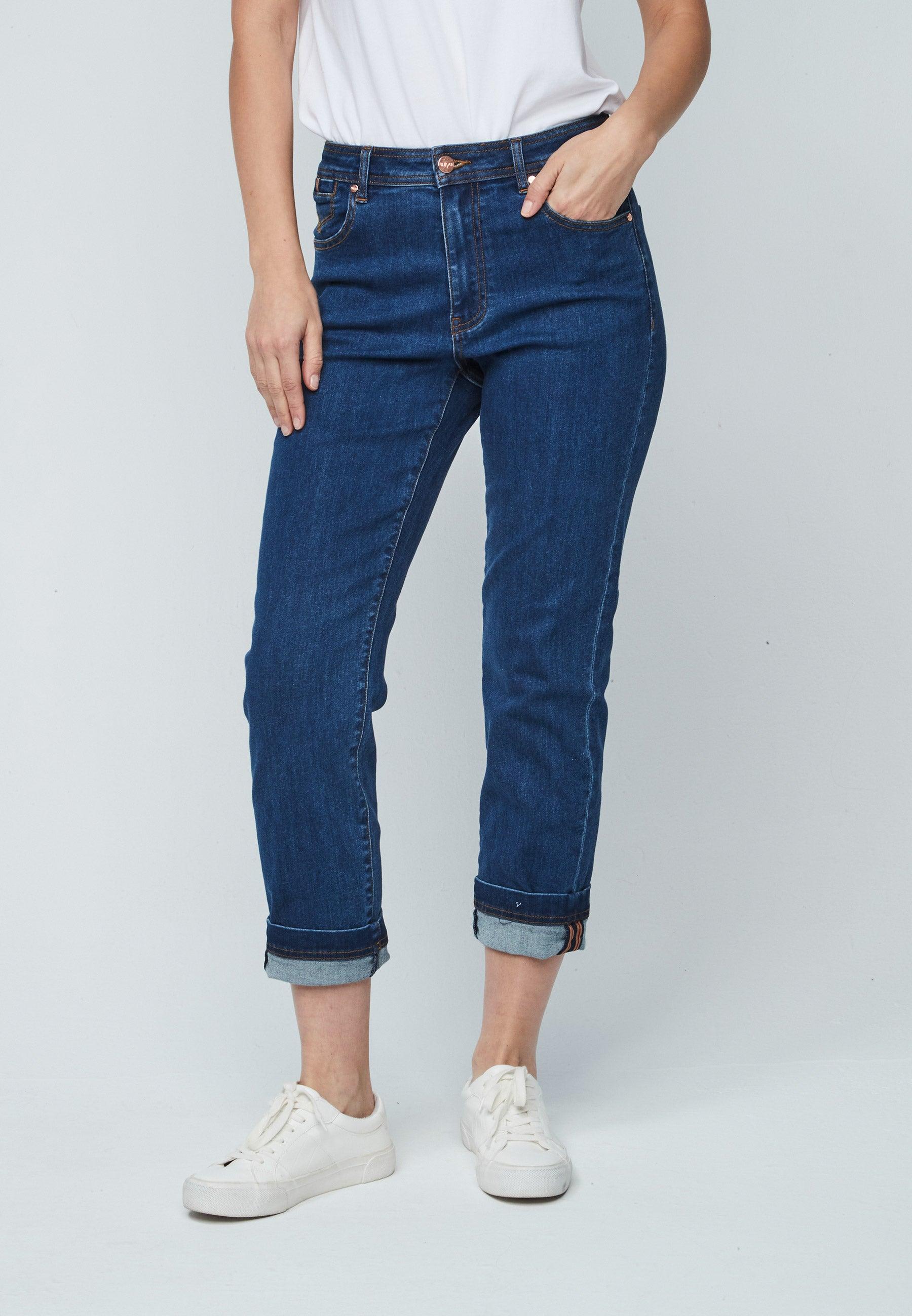 Imagem 0 de Jeans com Corte a Direito e Dobra na Bainha