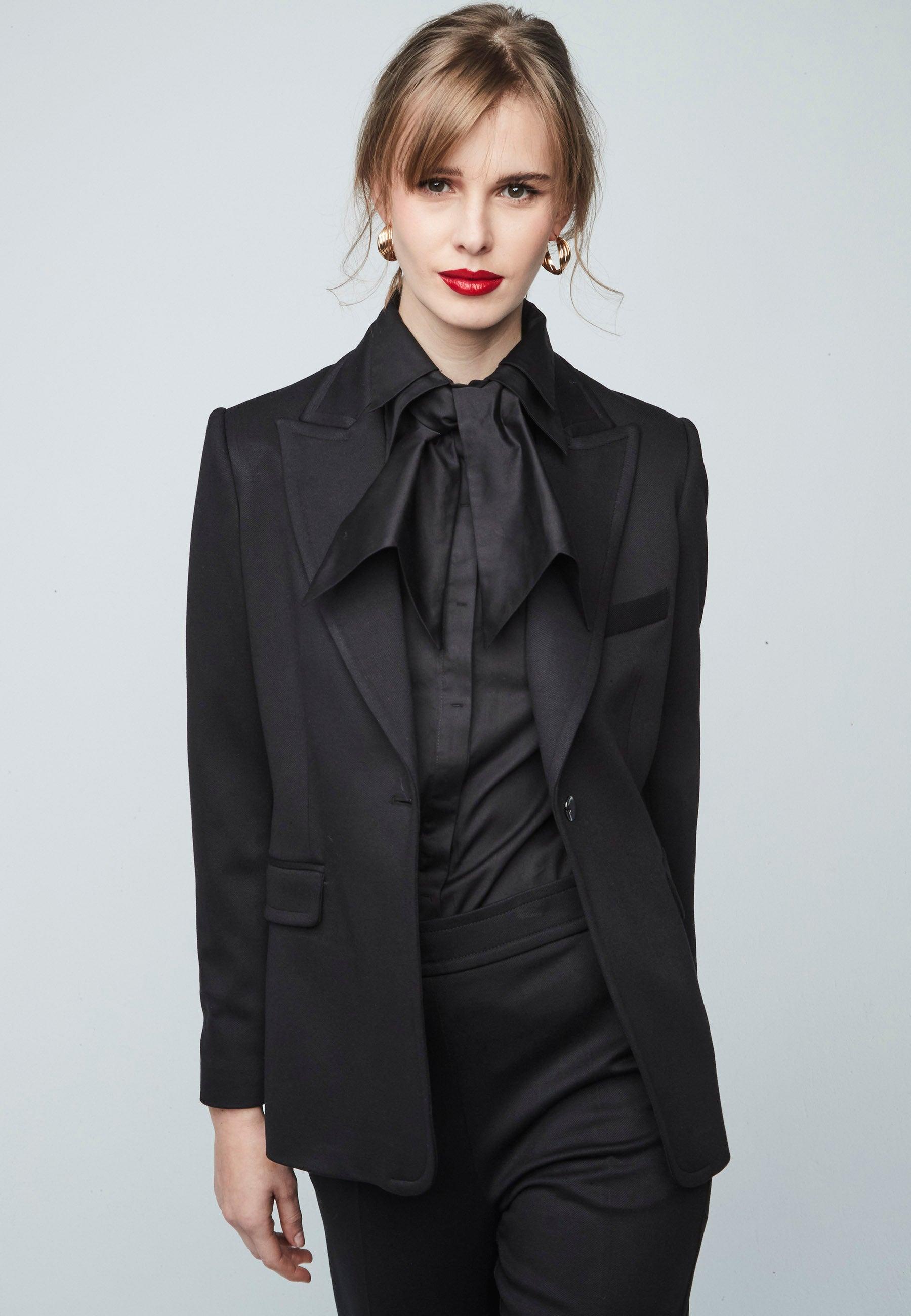 Imagem 0 de Blazer com Lapela em V e Fecho de Um Botão