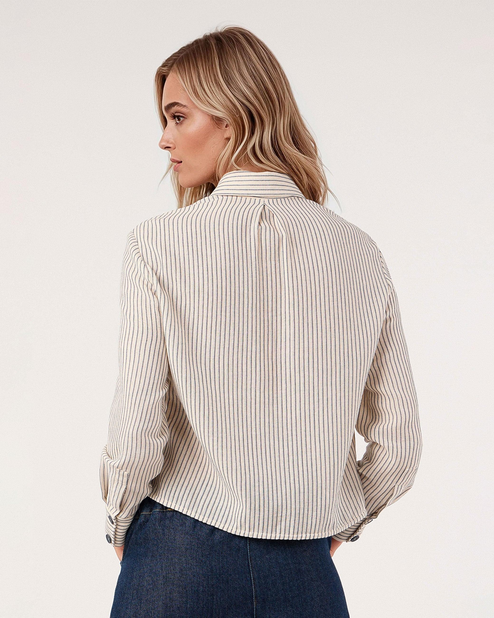 Camisa com Bolsos e Fecho Frontal com Botões Cru-2