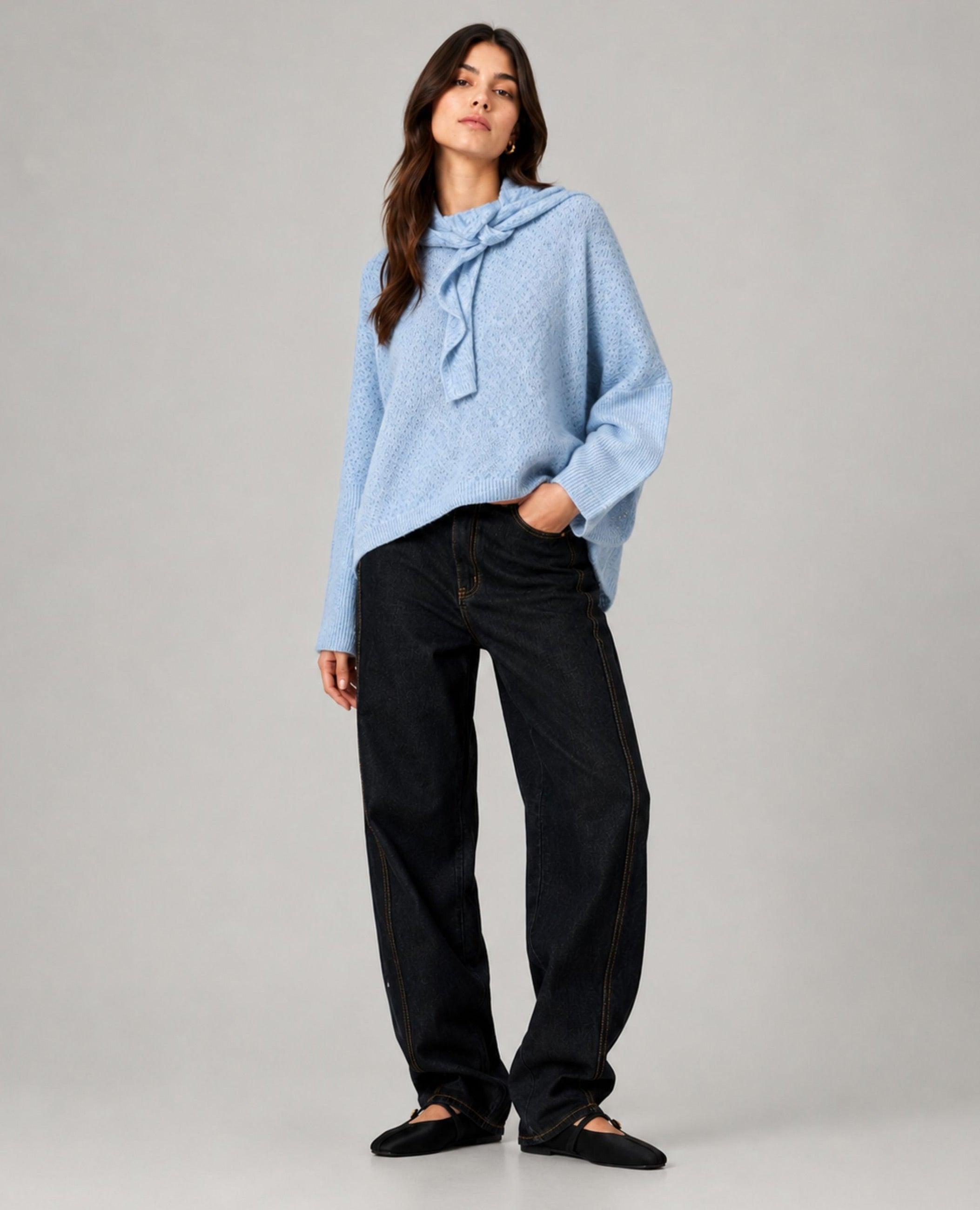 Camisola Yoli de Malha com Capuz e Laçada Azul-3