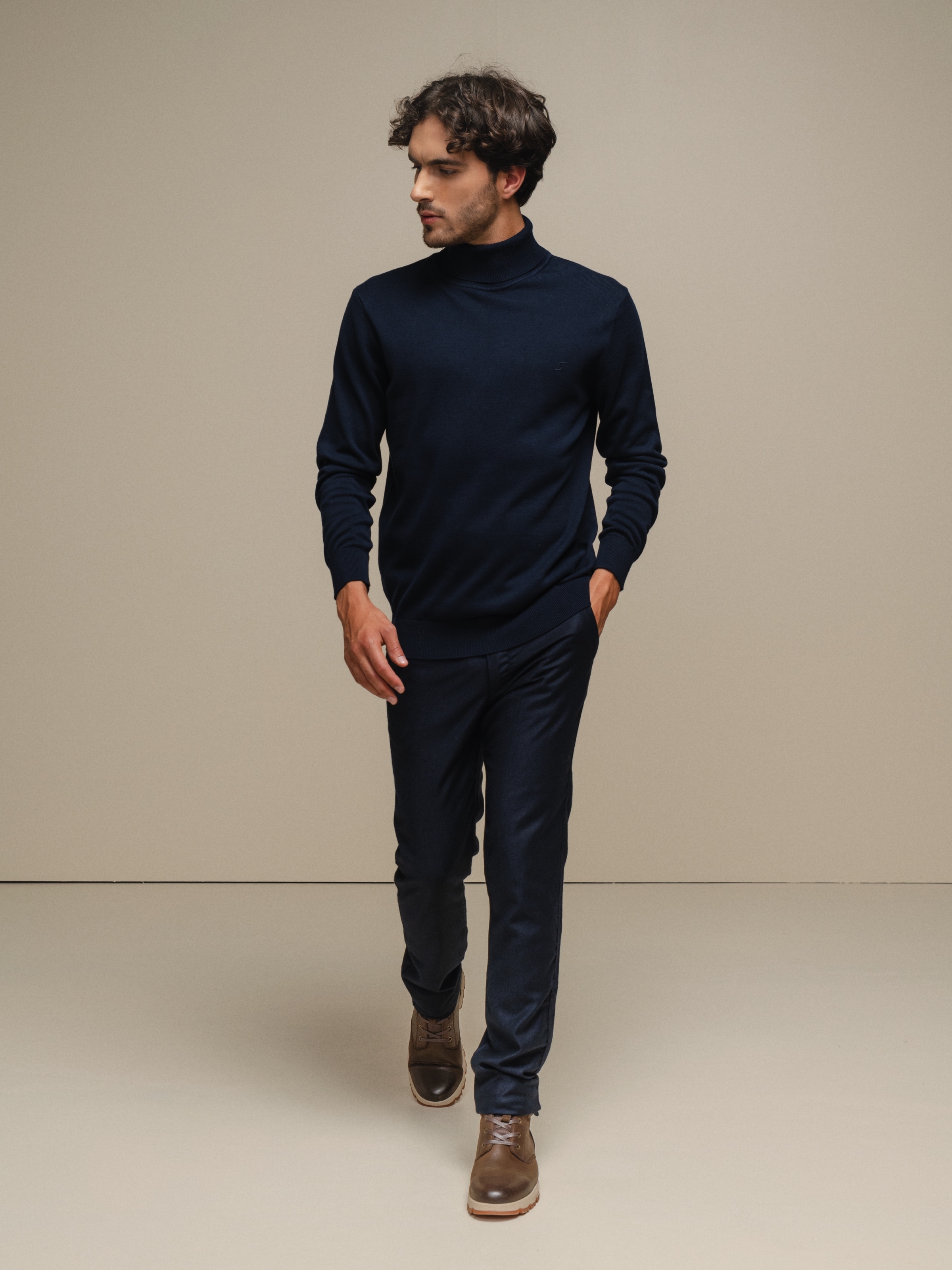 Imagem 0 de Camisola de malha gola alta