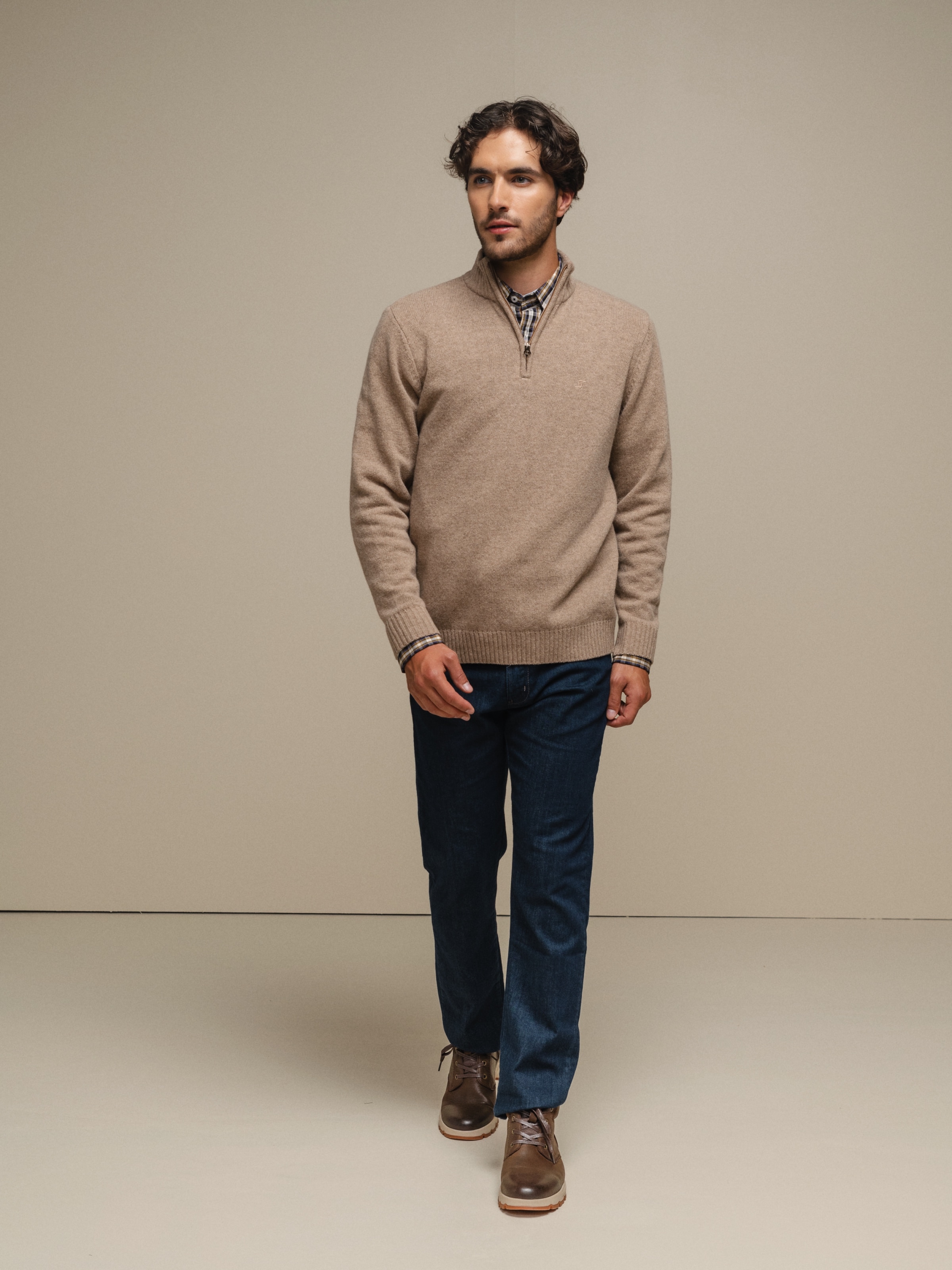 Imagem 0 de Polo com fecho em zipper