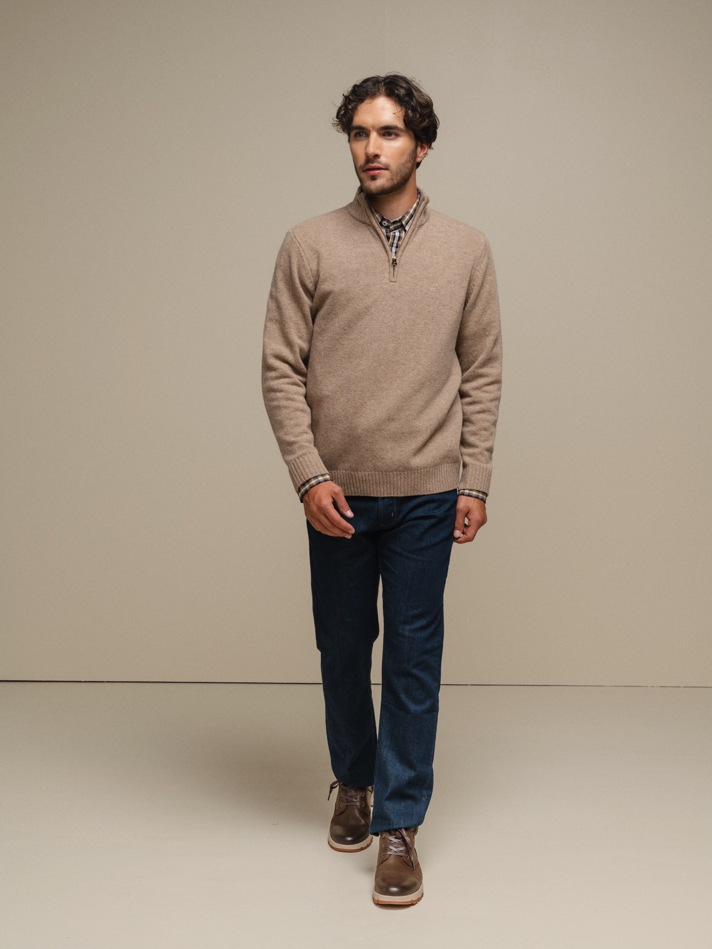 Polo com fecho em zipper Bege-2