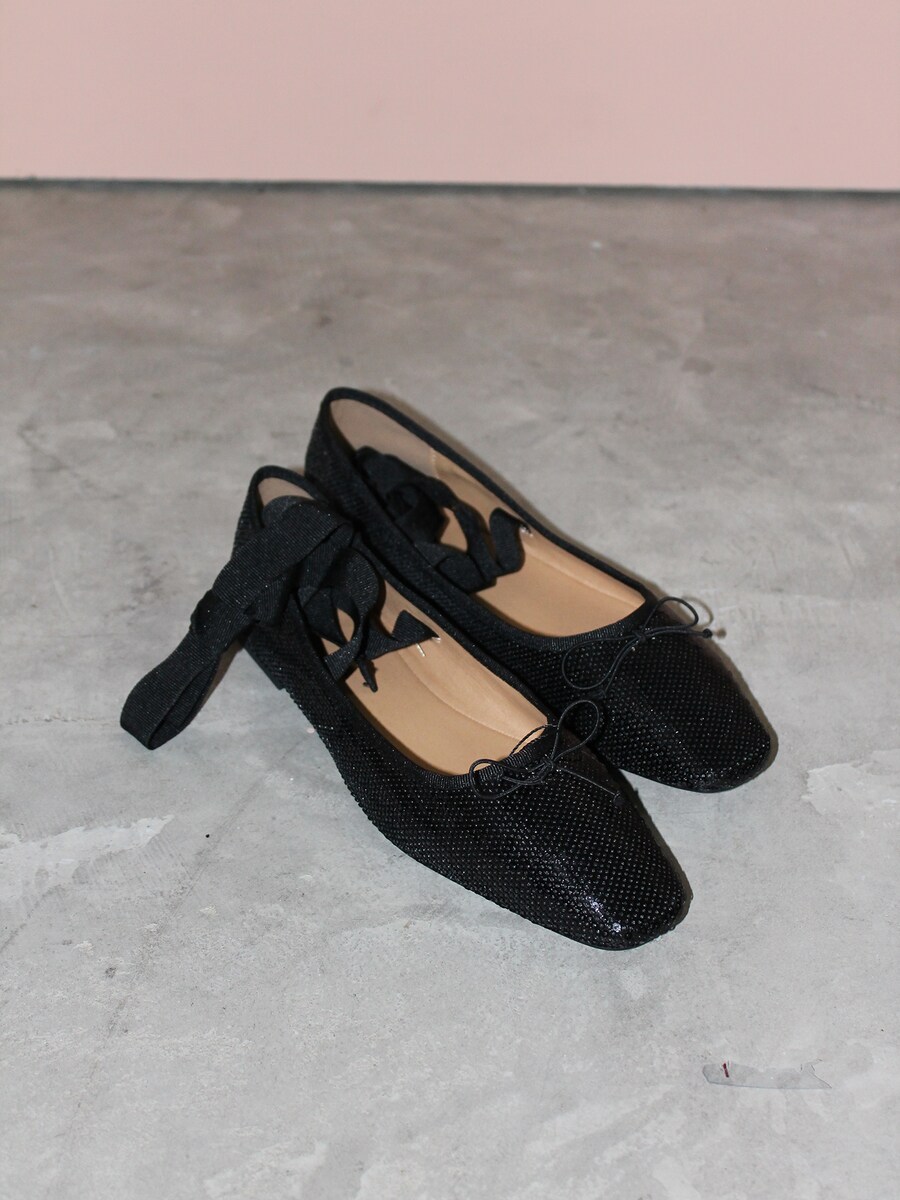 Sapatos sabrinas com fitas Preto-2
