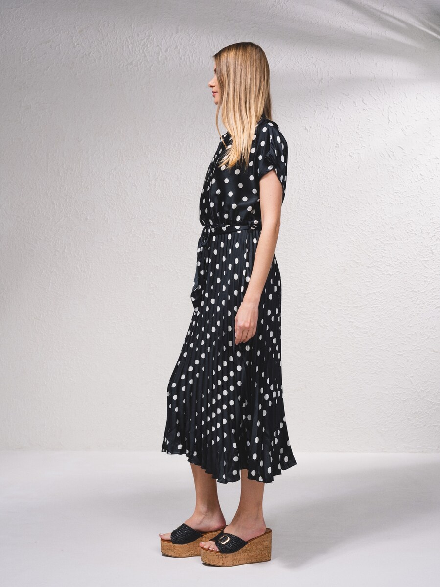Vestido midi com plissado Preto-3