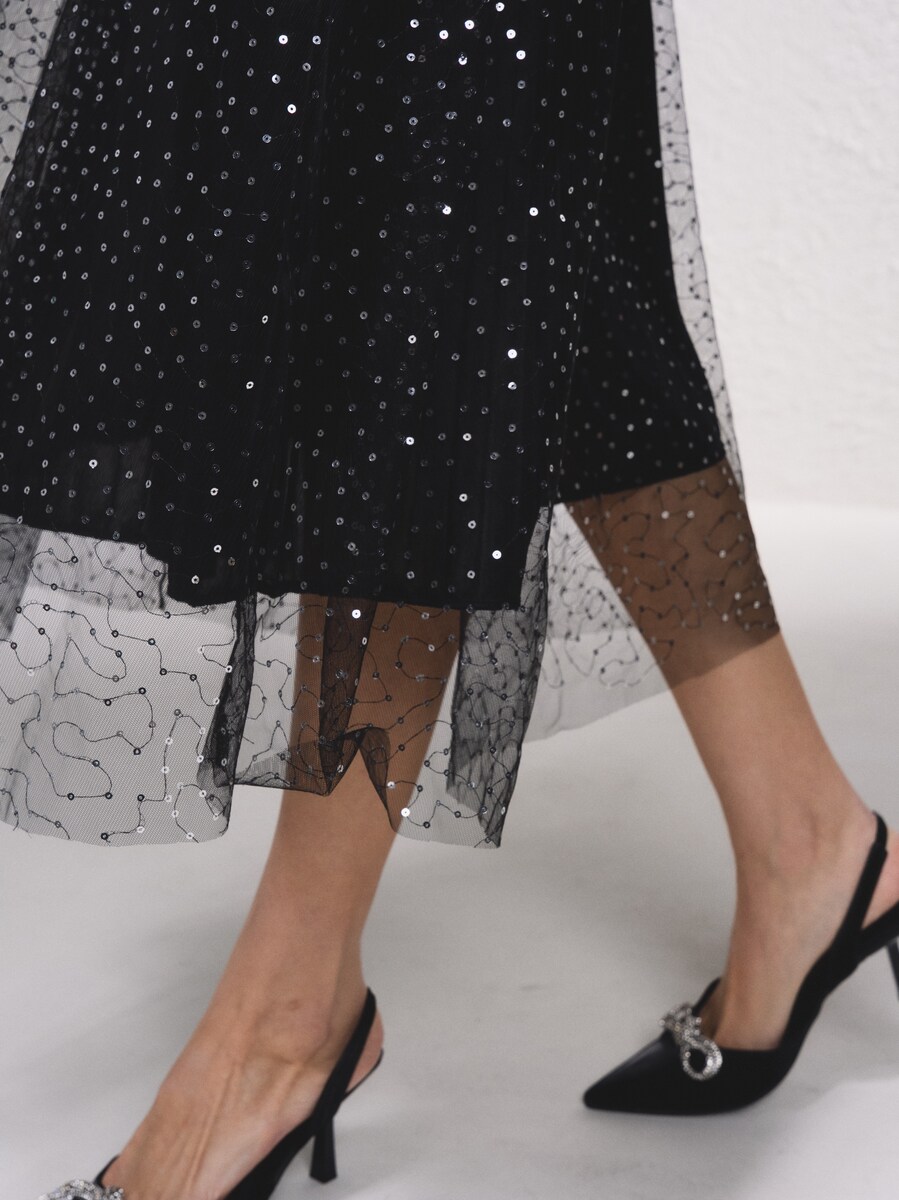 Saia em tule com brilhos Preto-6