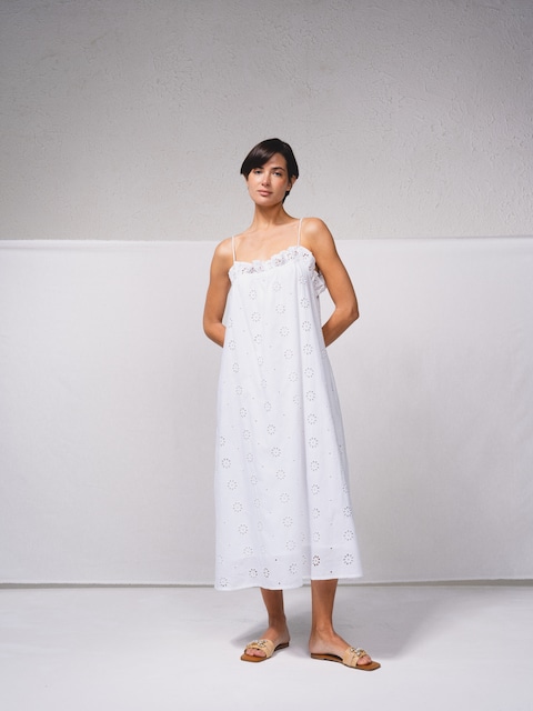 Imagem 0 de Vestido de alças em bordado inglês