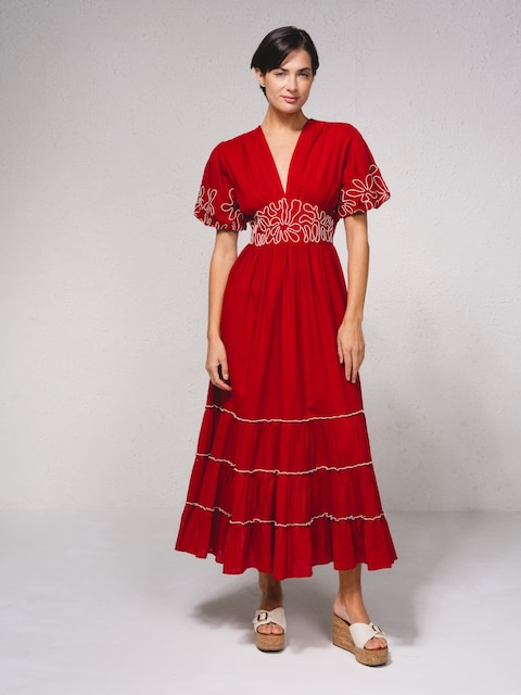 Imagem 0 de Vestido com bordados