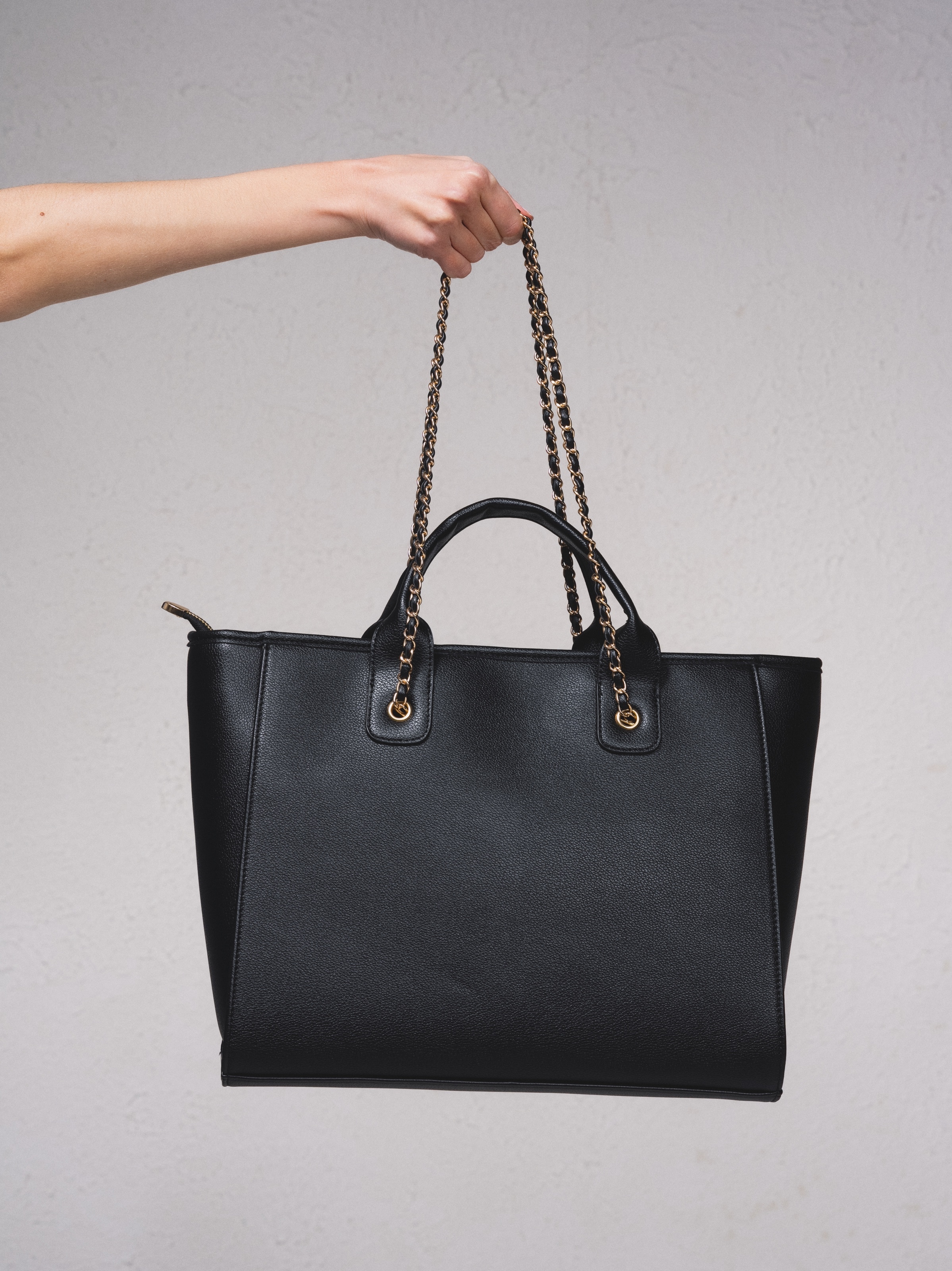 Imagem 0 de Mala com alça metalizada