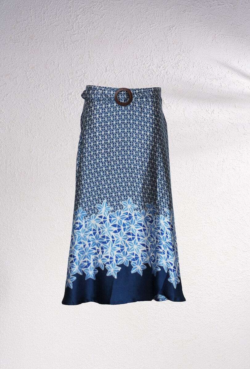 Saia midi acetinada com estampado e cinto Azul-2
