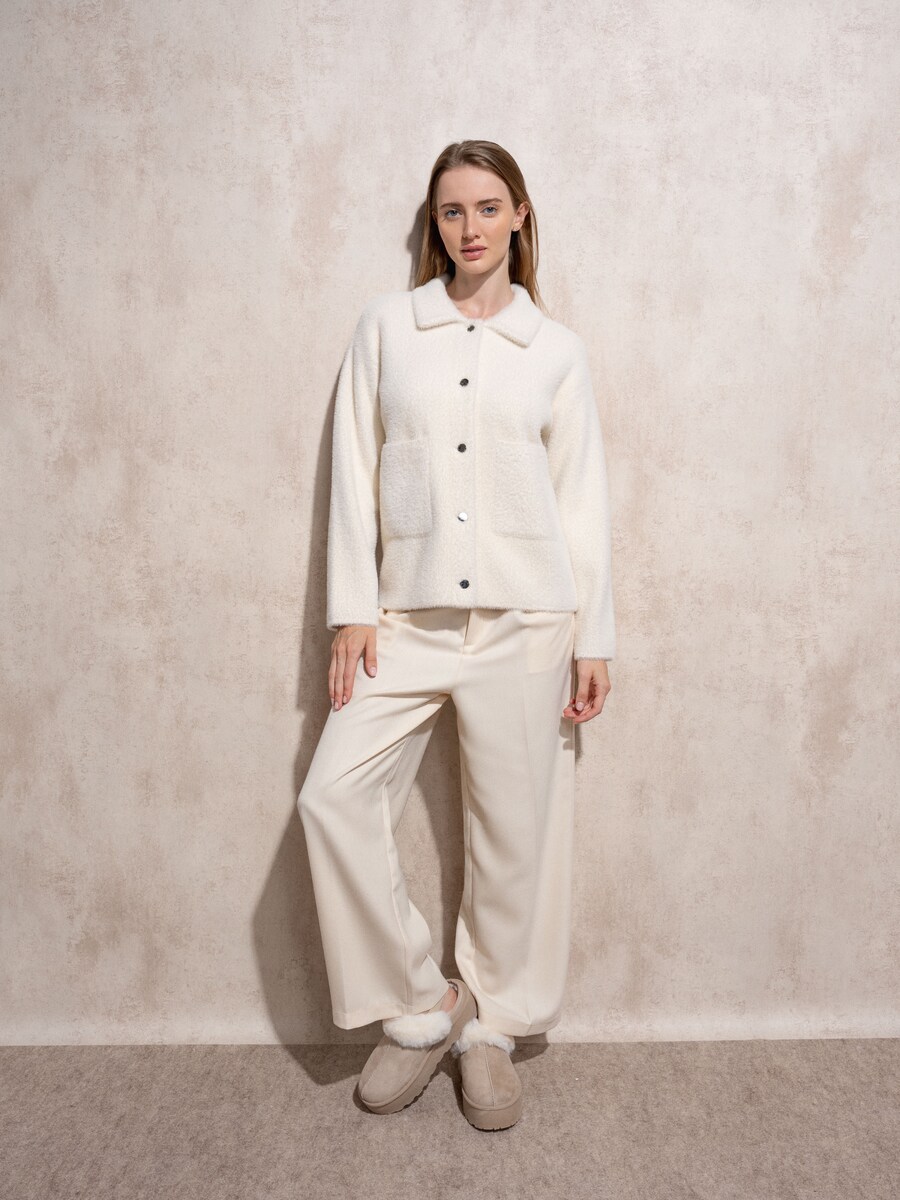 Casaco curto efeito pelo Branco-1