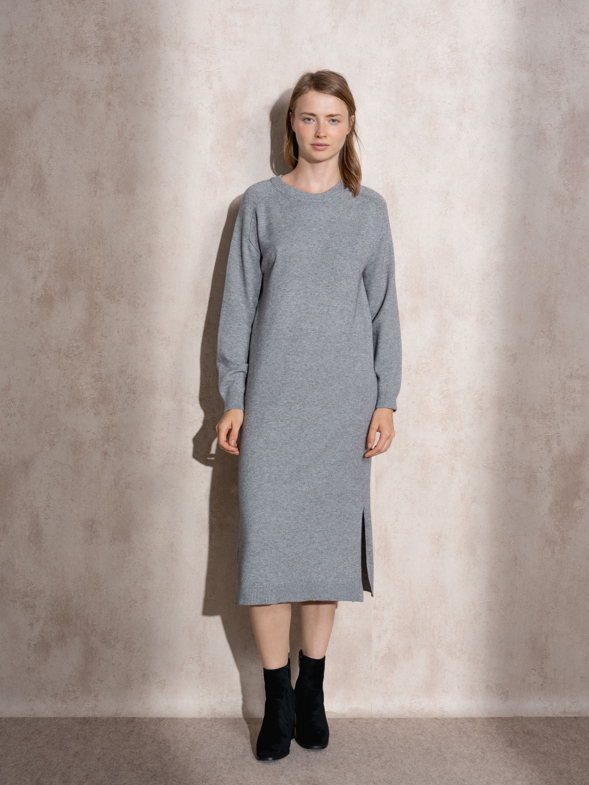 Imagem 0 de Vestido de malha comprido com decote redondo