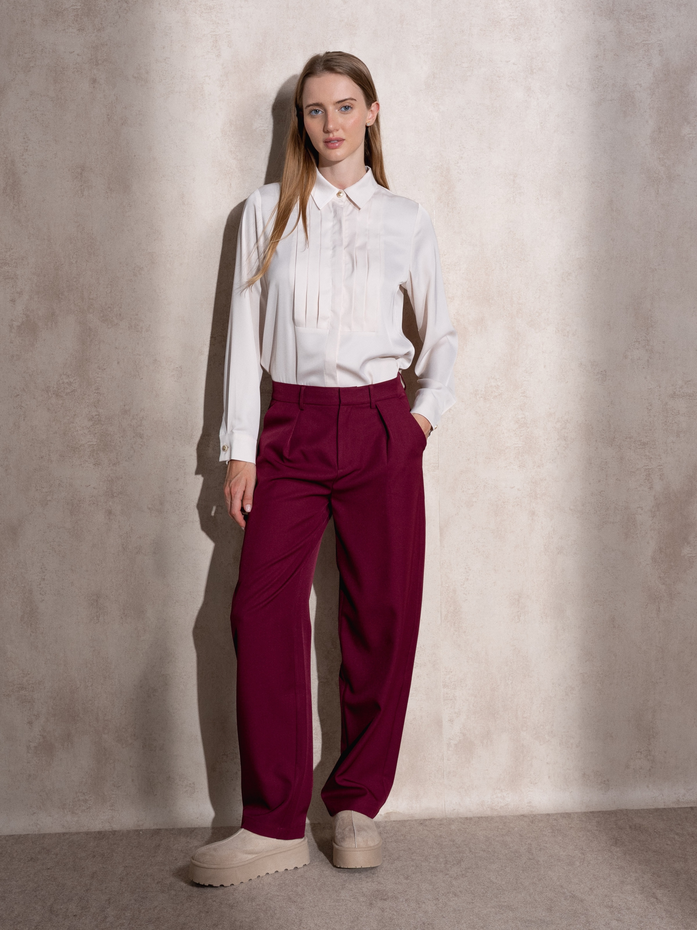 Imagem 0 de Calças fato com pregas