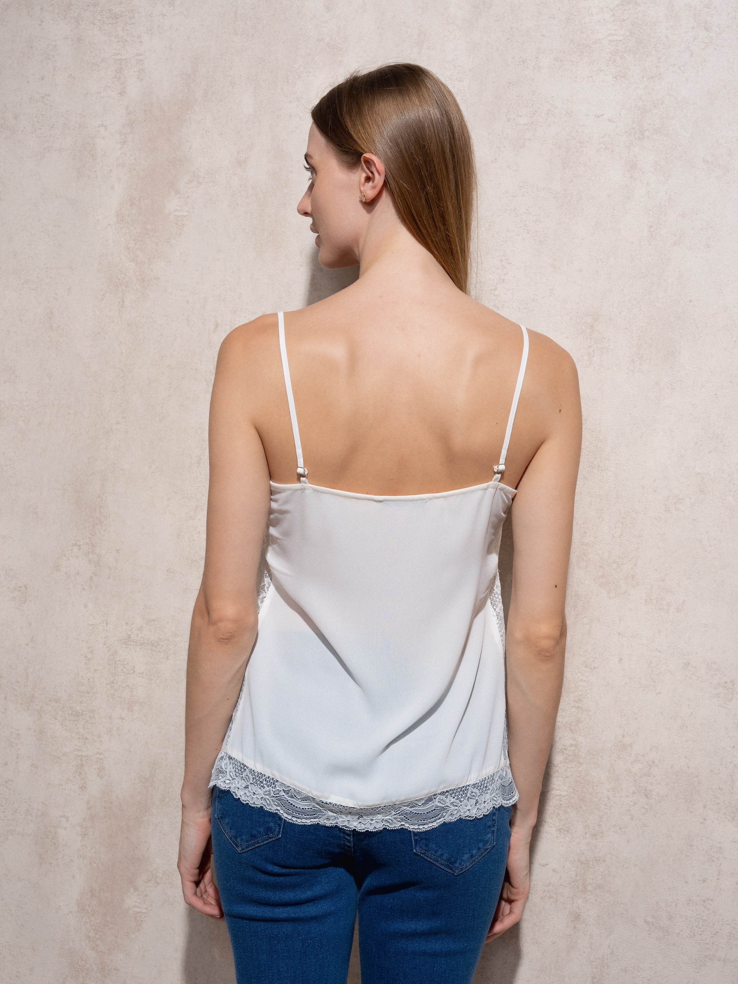 Top acetinado com renda Bege-5