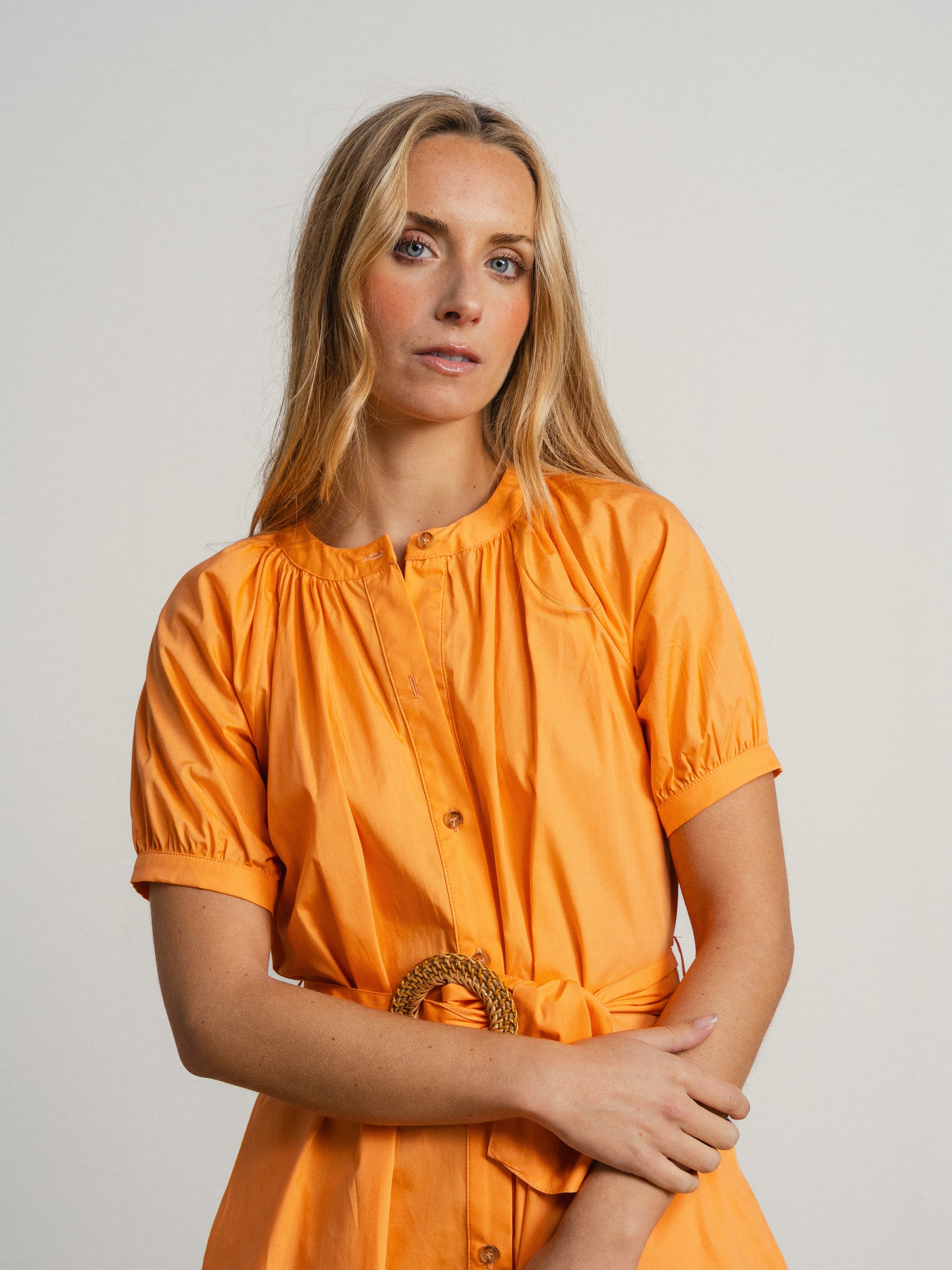 Vestido de algodão recto com cinto Laranja-4