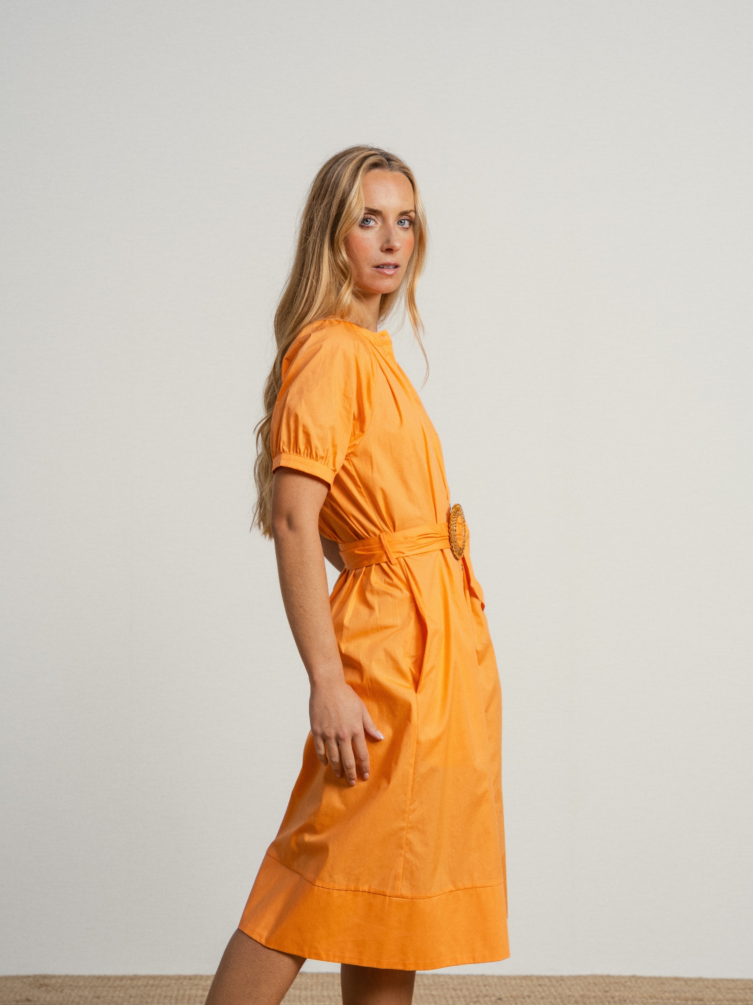 Vestido de algodão recto com cinto Laranja-5