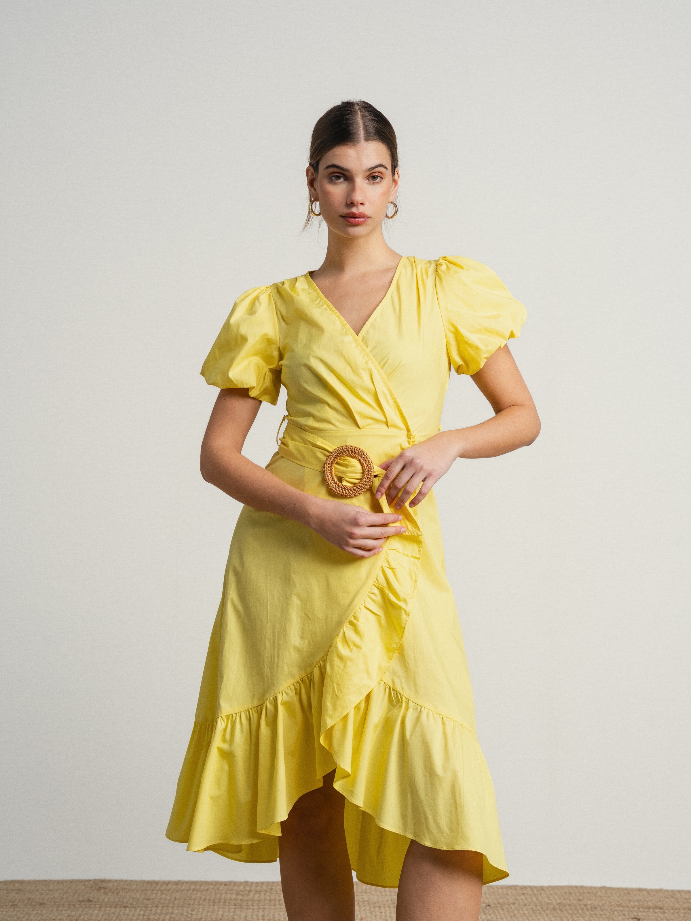 Imagem 0 de Vestido de algodão com manga balão e cinto