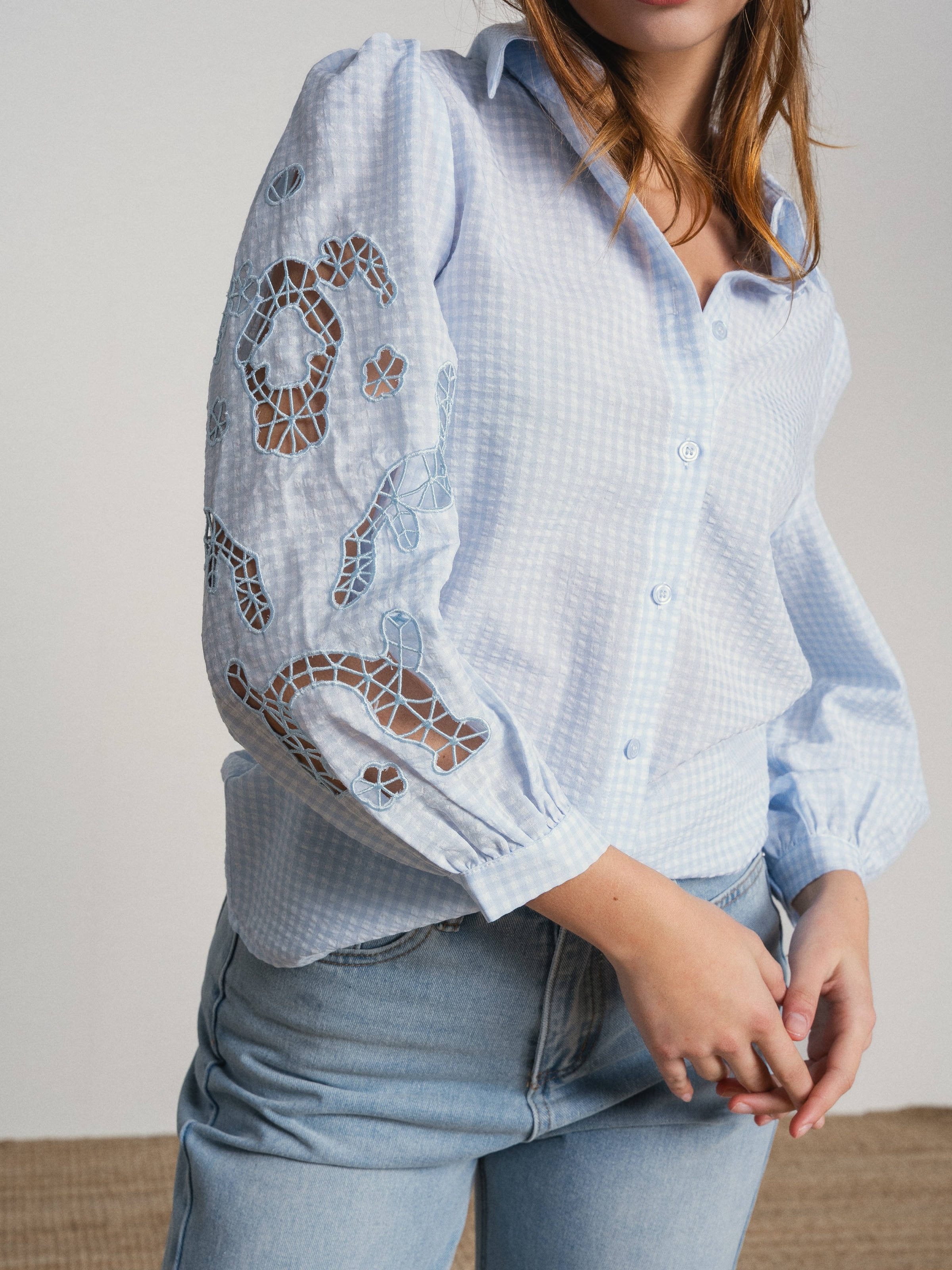 Camisa com bordado nas mangas Azul-5