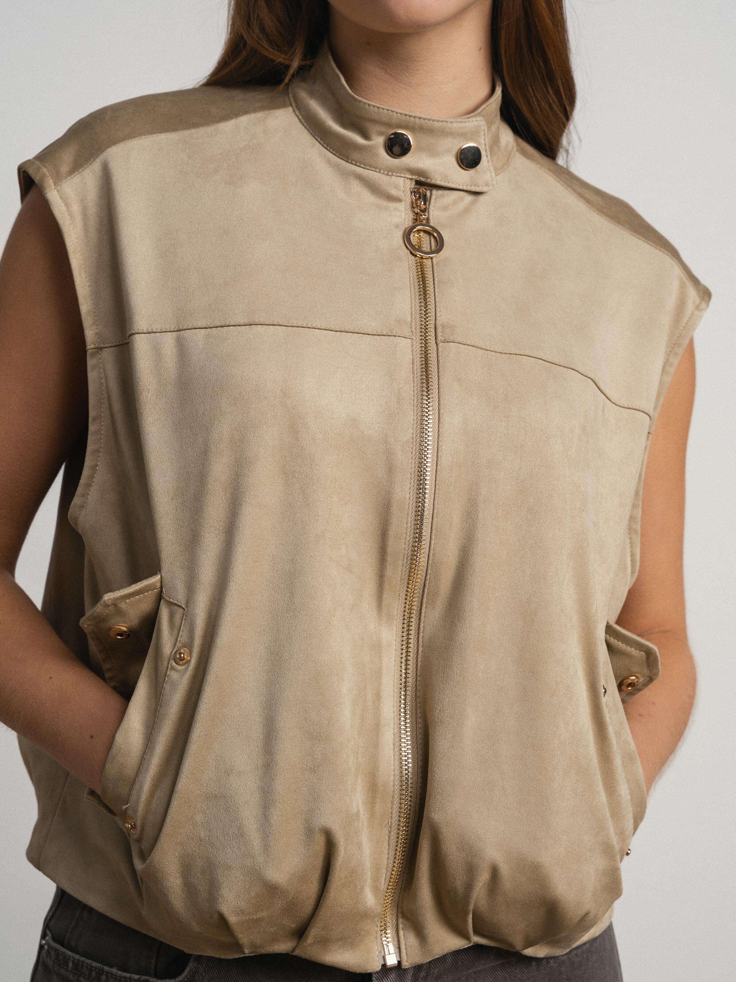 Colete com bolsos Bege-6