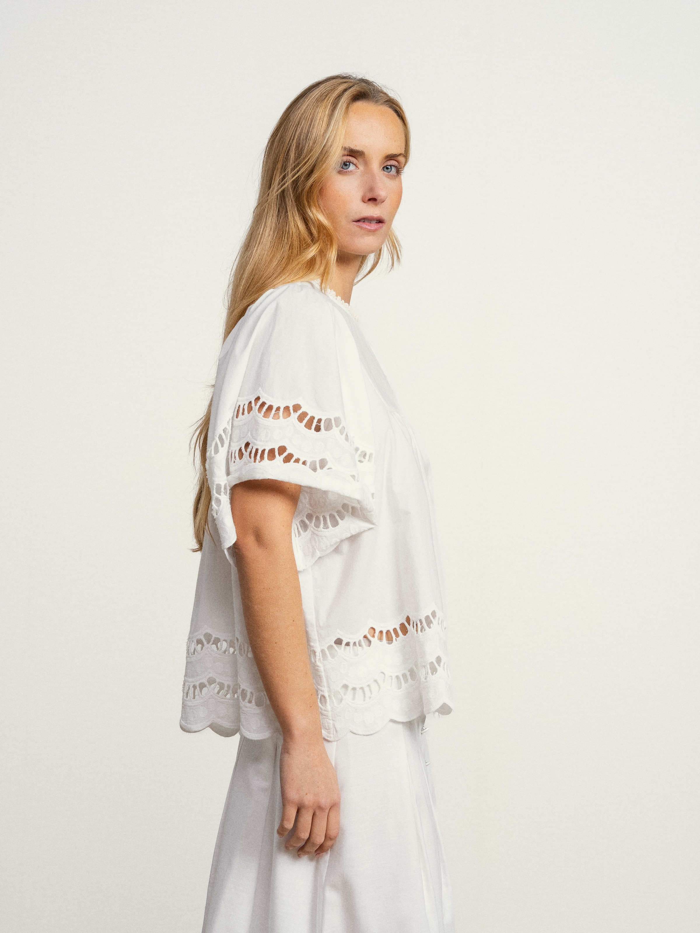 Blusa de algodão com bordado inglês Branco-4