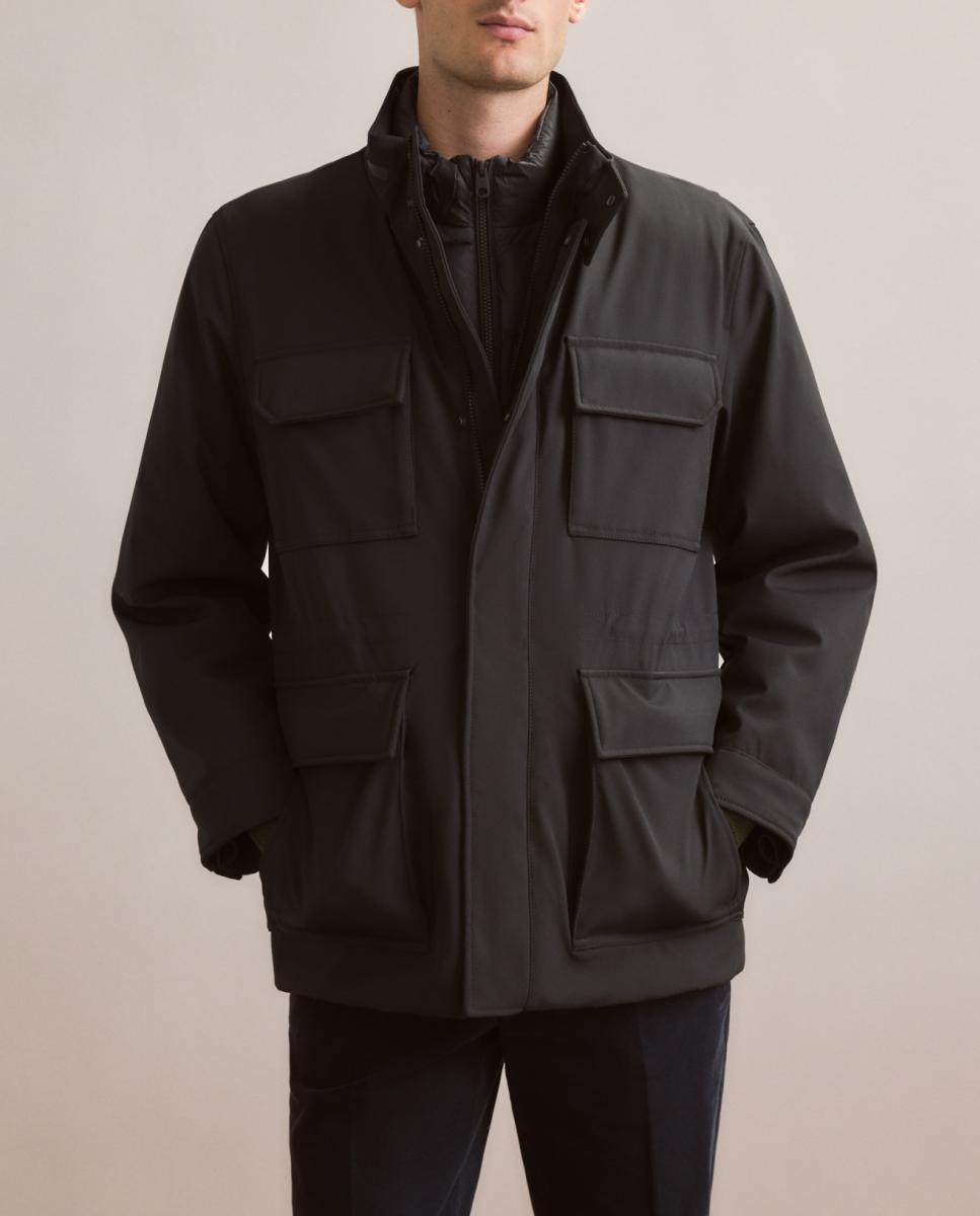 Imagen 0 de Chaqueta de hombre tipo field jacket con pecherín desmontable y tejido softshell