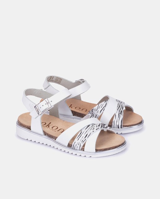 Imagen 0 de Sandalia de niña Yokono con cierre de hebilla