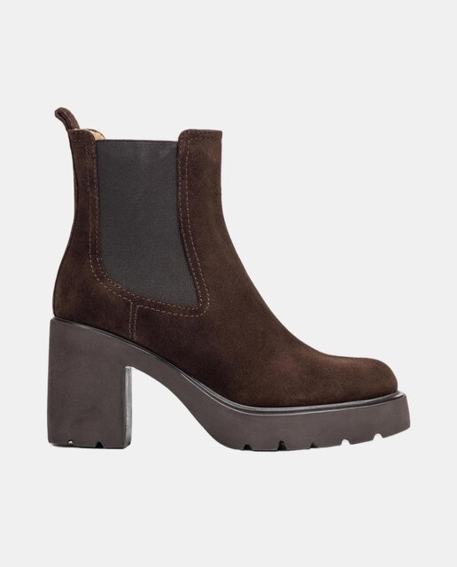 Imagen 0 de Botín chelsea de punta redonda fabricado en serraje