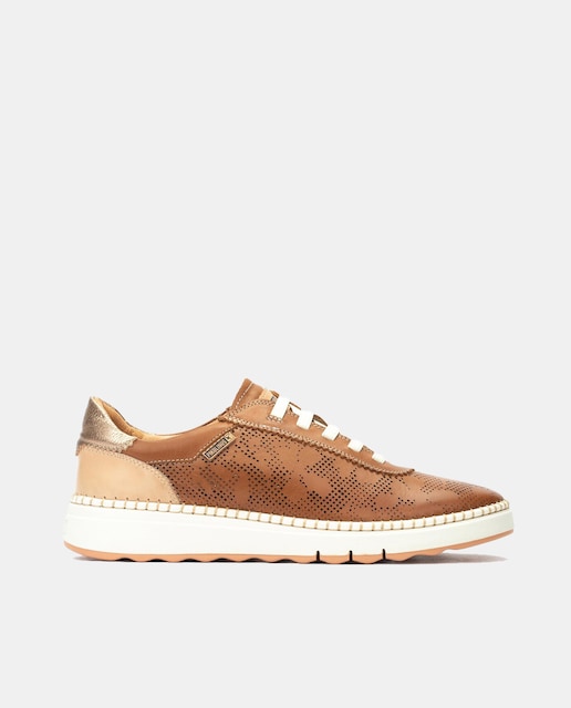 Imagen 0 de Zapatillas de piel de mujer de piel en color Marrón