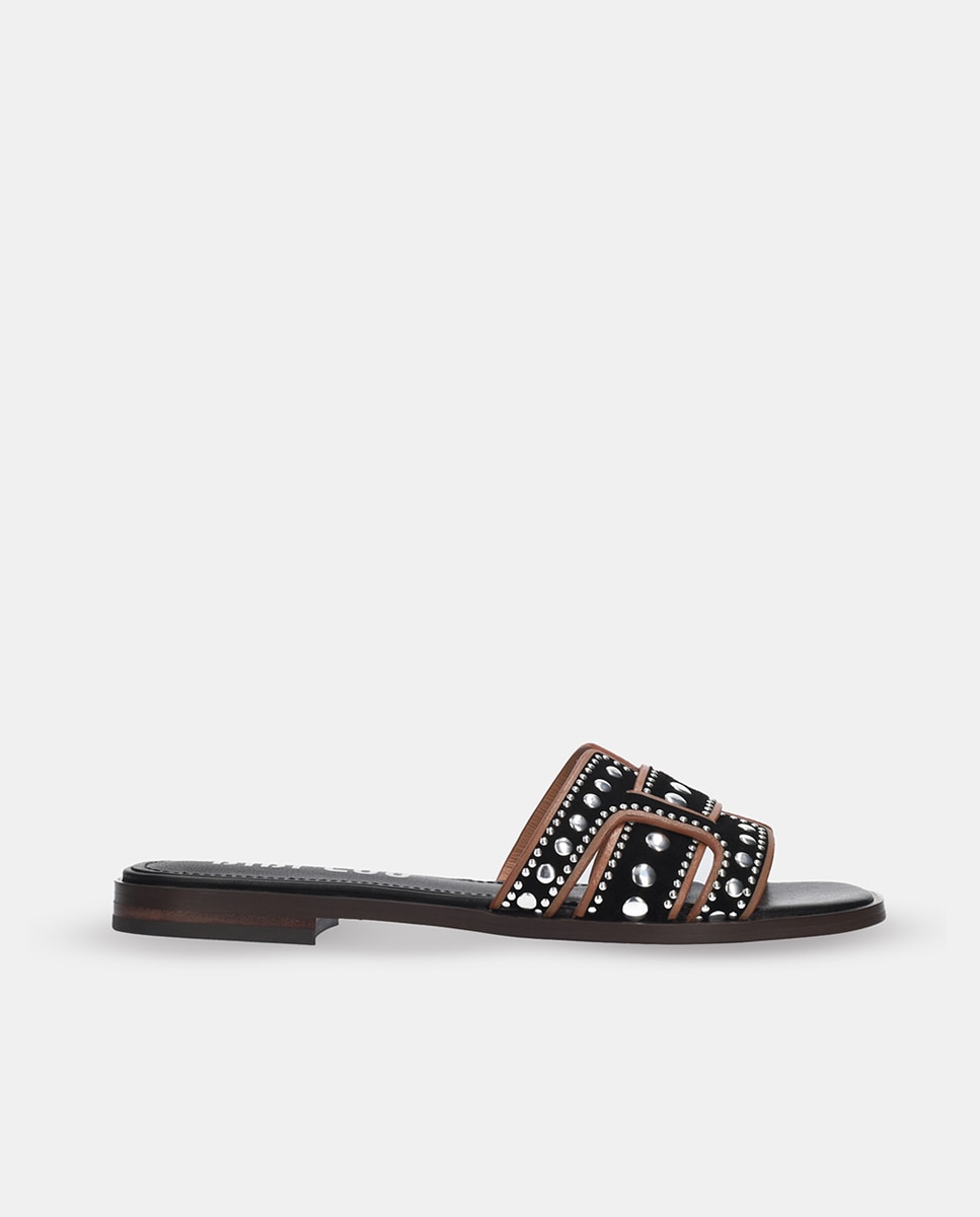 Imagen 0 de Sandalias planas de mujer con pala tachas