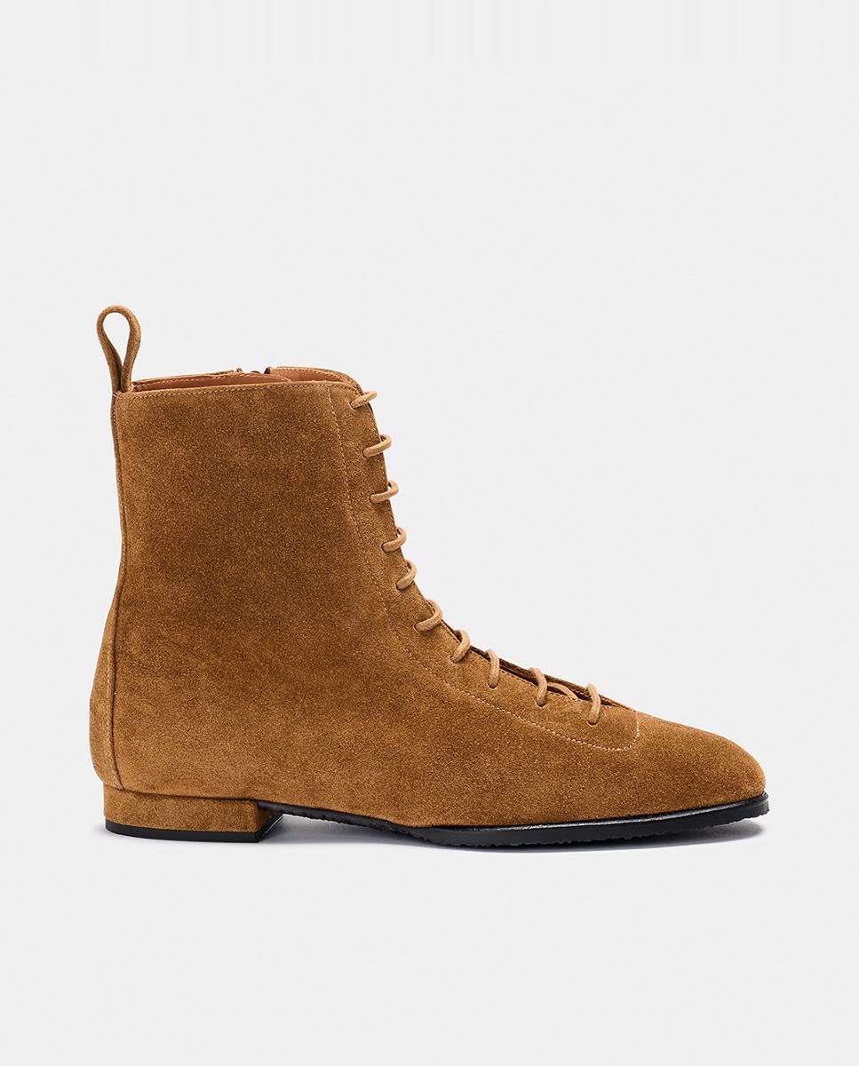 Imagen 0 de Botin de mujer con cordones y cremallera en color marron