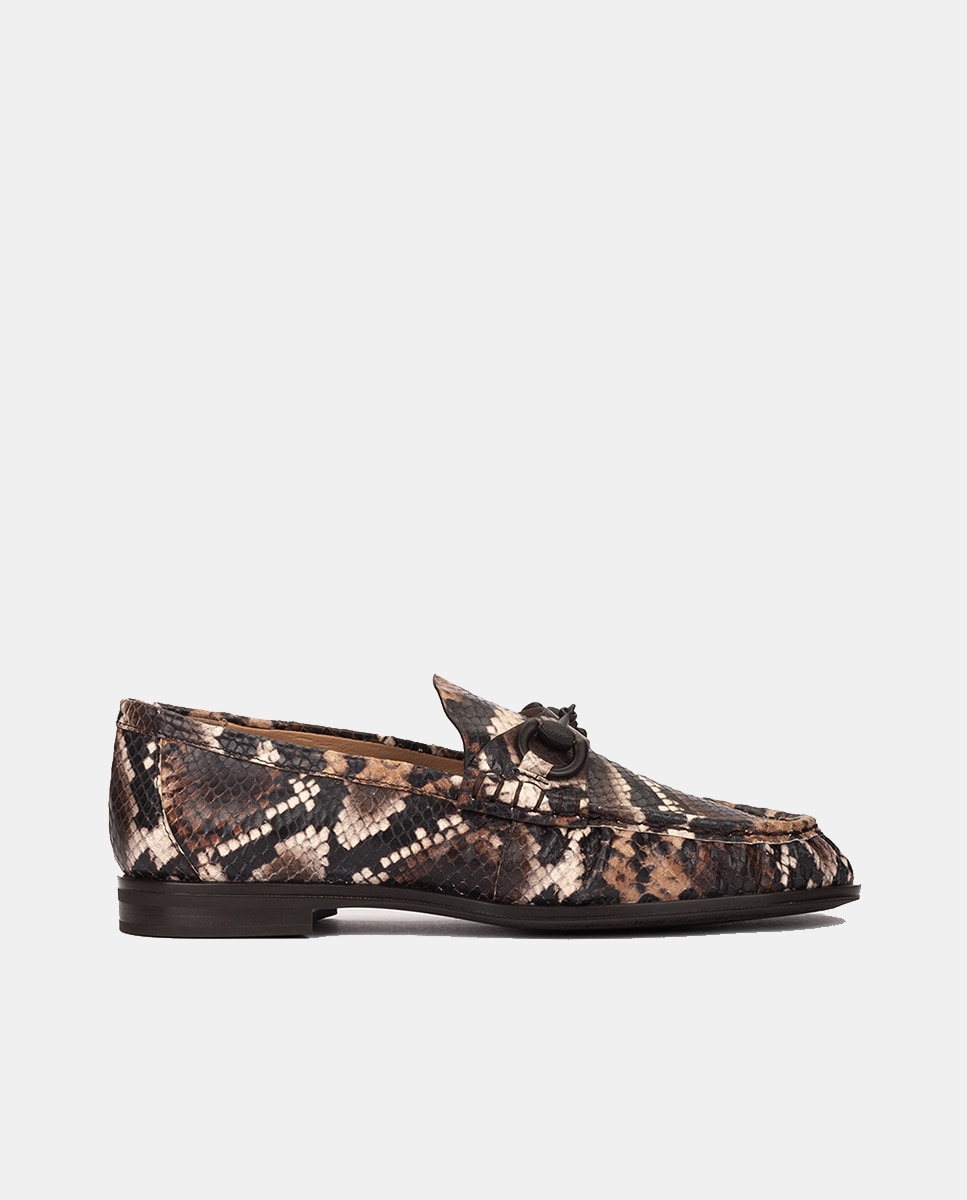 Imagen 0 de Mocasín de piel con hebilla.