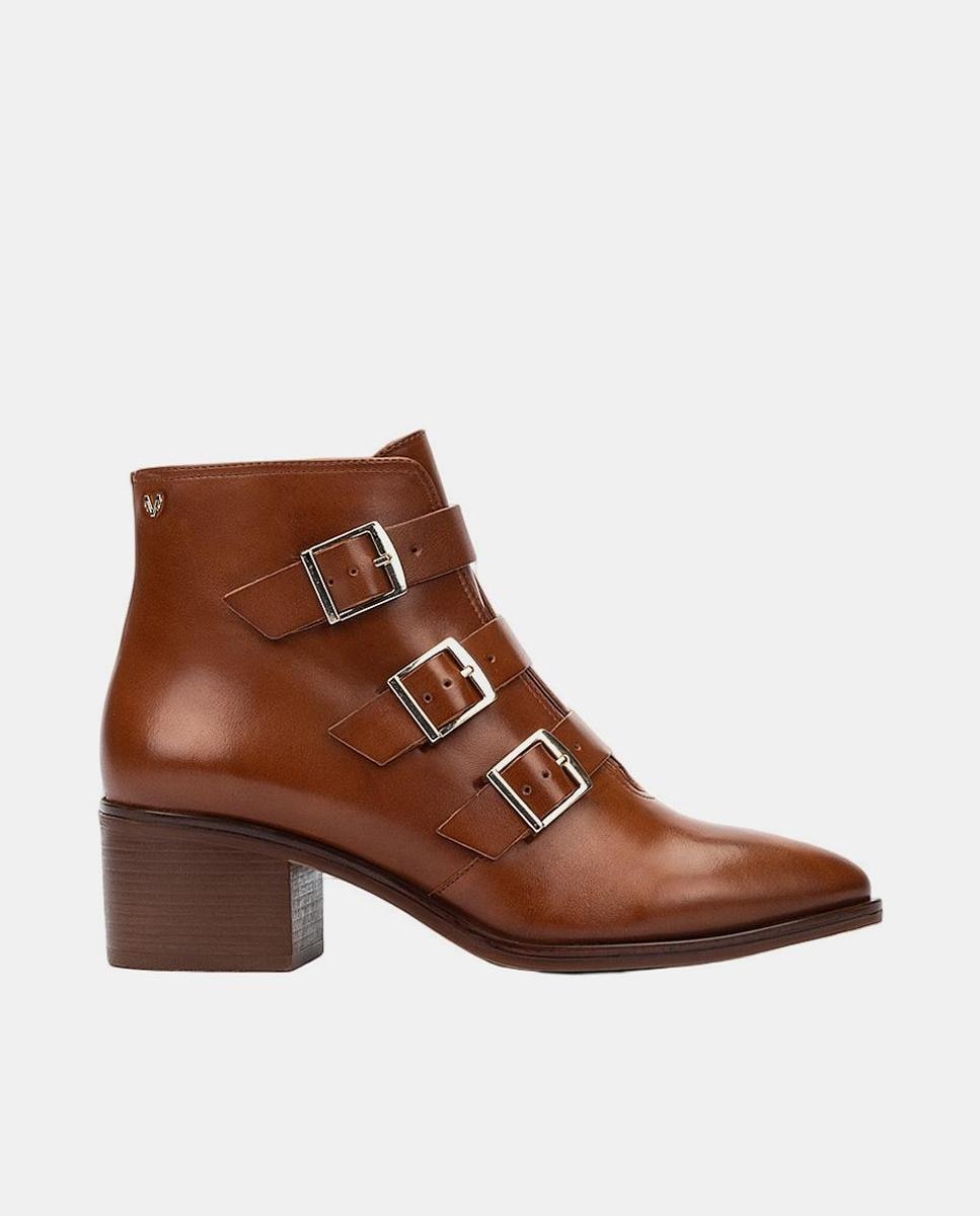 Imagen 0 de Botines de mujer de piel