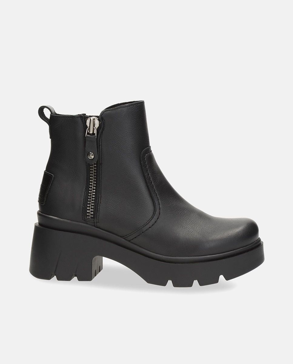 Imagen 0 de Botas de mujer en piel con forro de piel