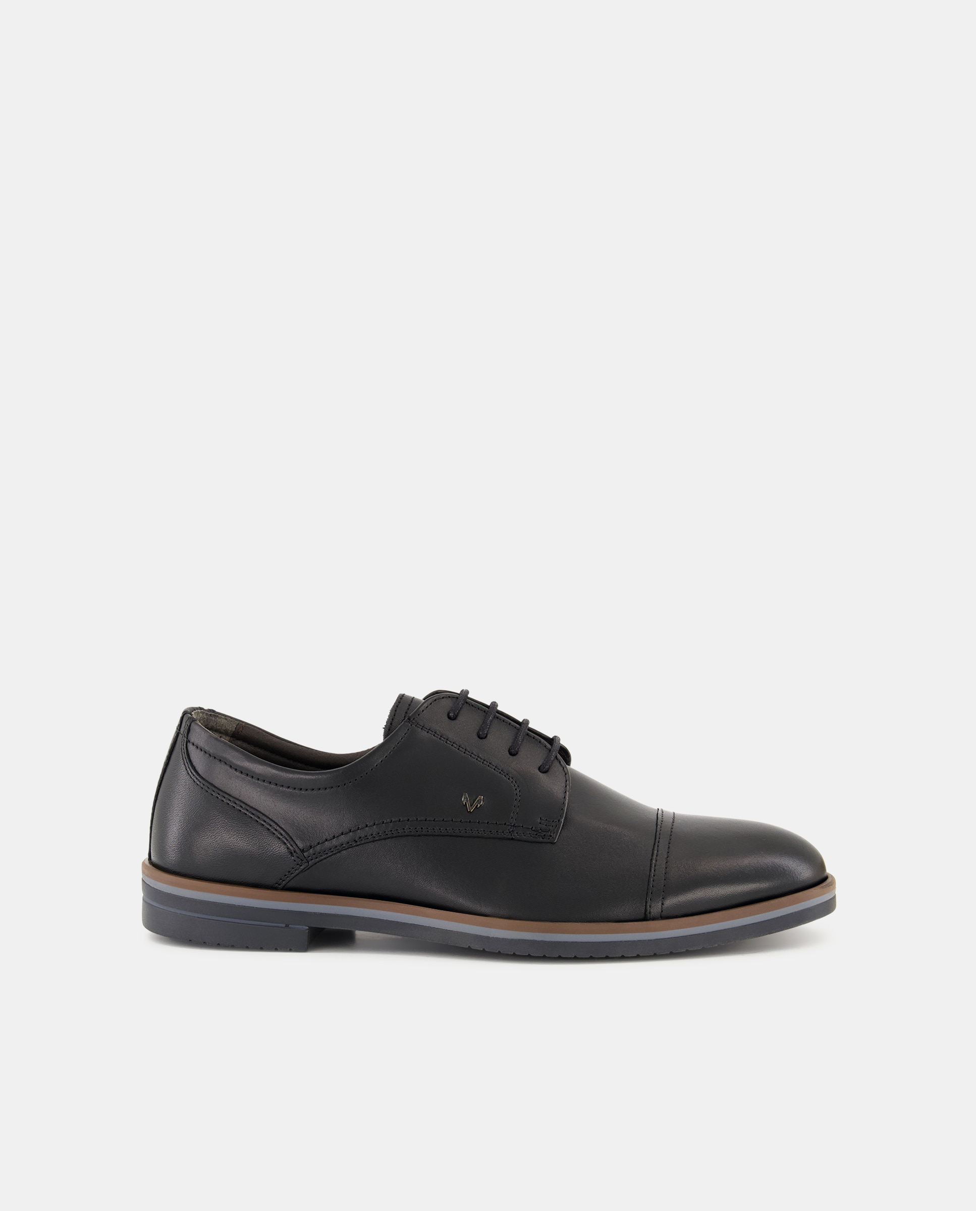 Imagen 0 de Zapatos de cordones y bluchers de hombre de piel en color Negro