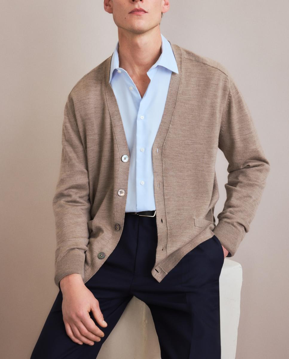 Imagen 0 de Cárdigan de hombre con botones liso 100% Merino