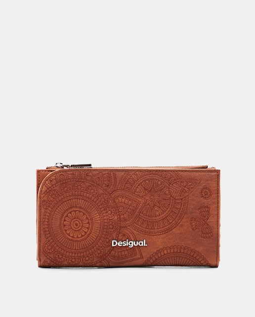 Imagen 0 de Cartera grande en negro con bordados a tono