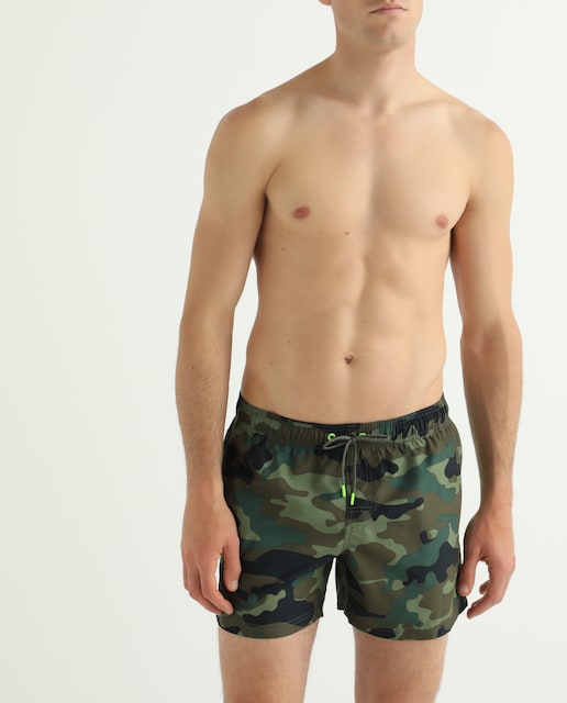 Imagen 0 de Bañador bermuda de hombre camuflaje verde militar