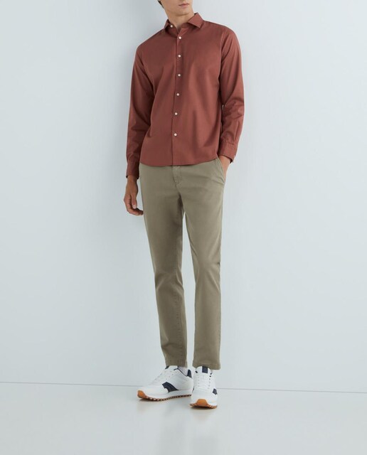 Imagen 0 de Pantalón chino de hombre con cintura elástica trasera