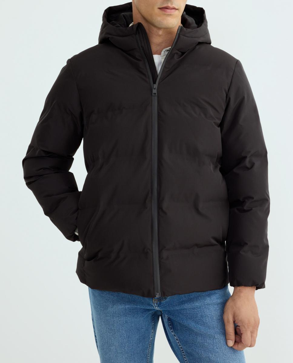 Imagen 0 de Chaqueta hombre con costuras termoselladas con capucha