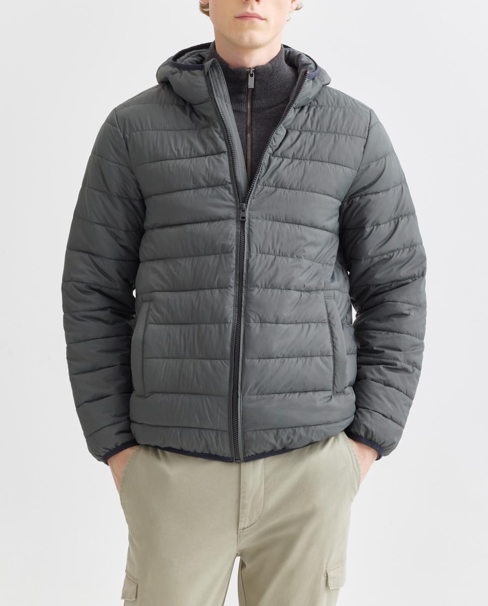 Imagen 0 de Chaqueta hombre ultraligera capucha con relleno reciclado