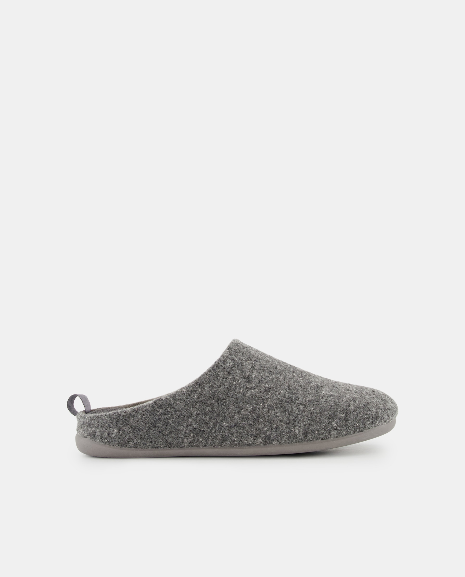 Imagen 0 de Zapatilla abierta lana con piso de goma