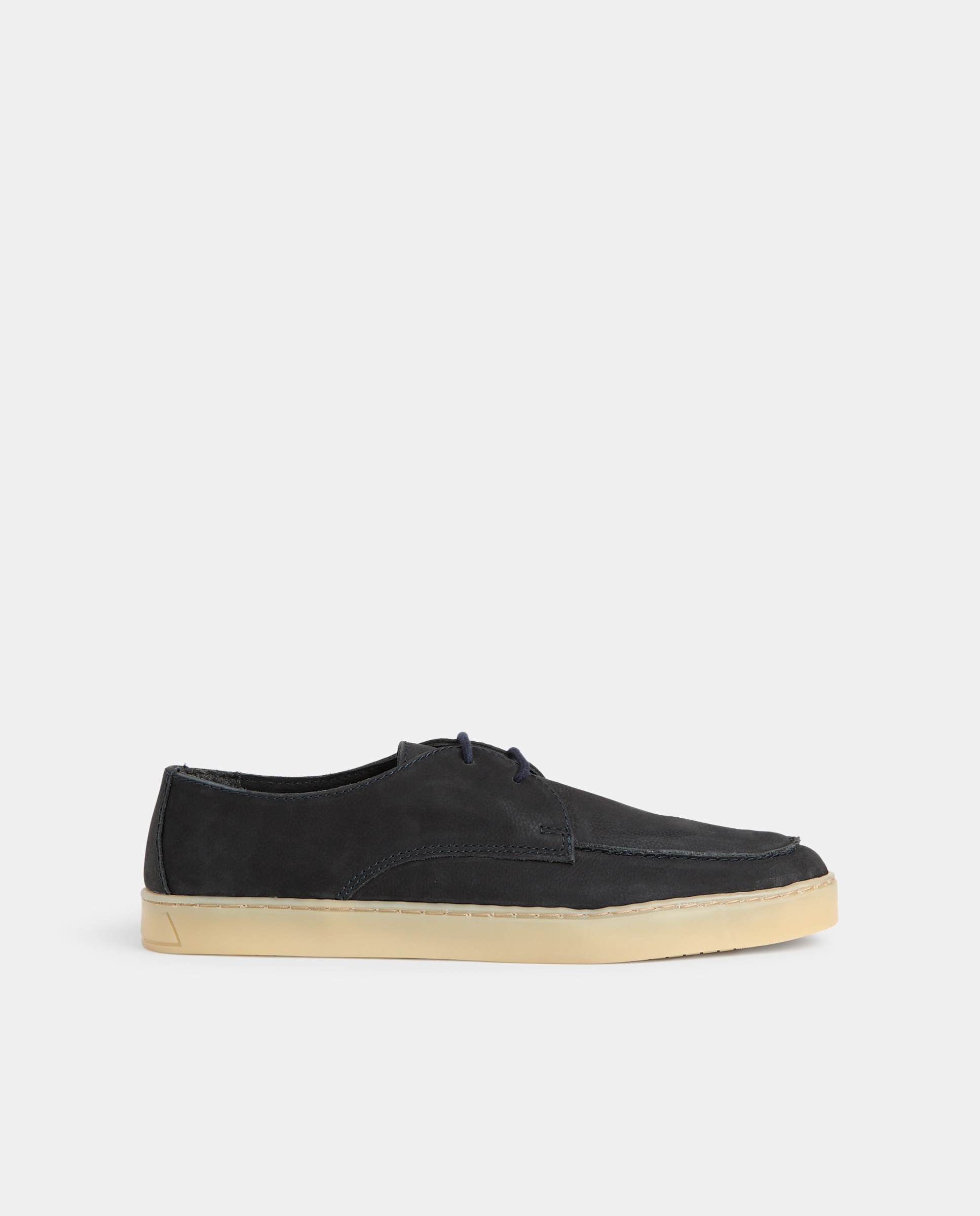 Imagen 0 de Zapato cordones piel nobuck con piso de goma