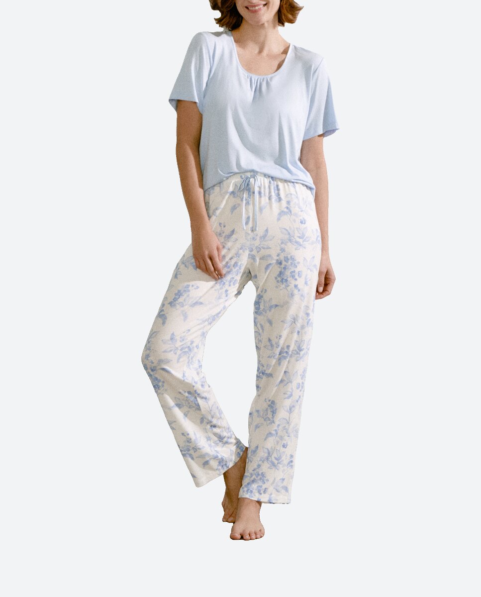 Imagen 0 de Pijama de mujer pantalón estampado top liso vivo satén