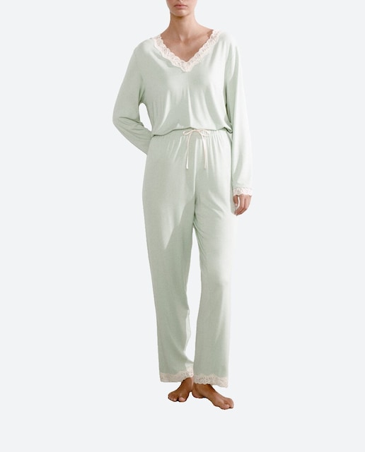 Imagen 0 de Pantalón detalles encaje