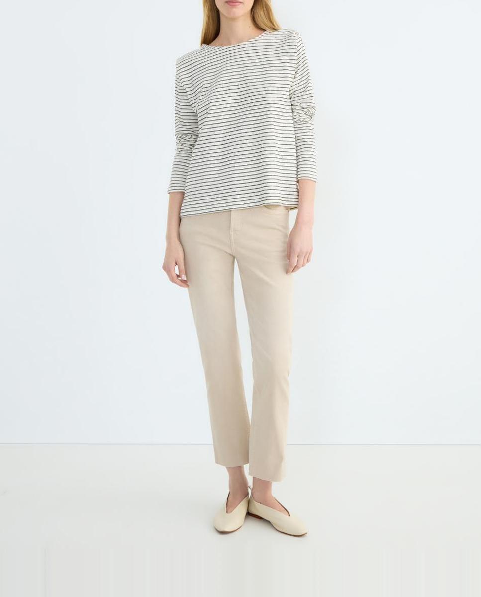 Imagen 0 de Pantalón cropped flare sarga de mujer